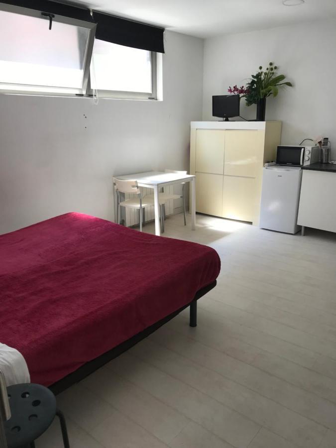Room And Kitchen Bilbao Exteriör bild