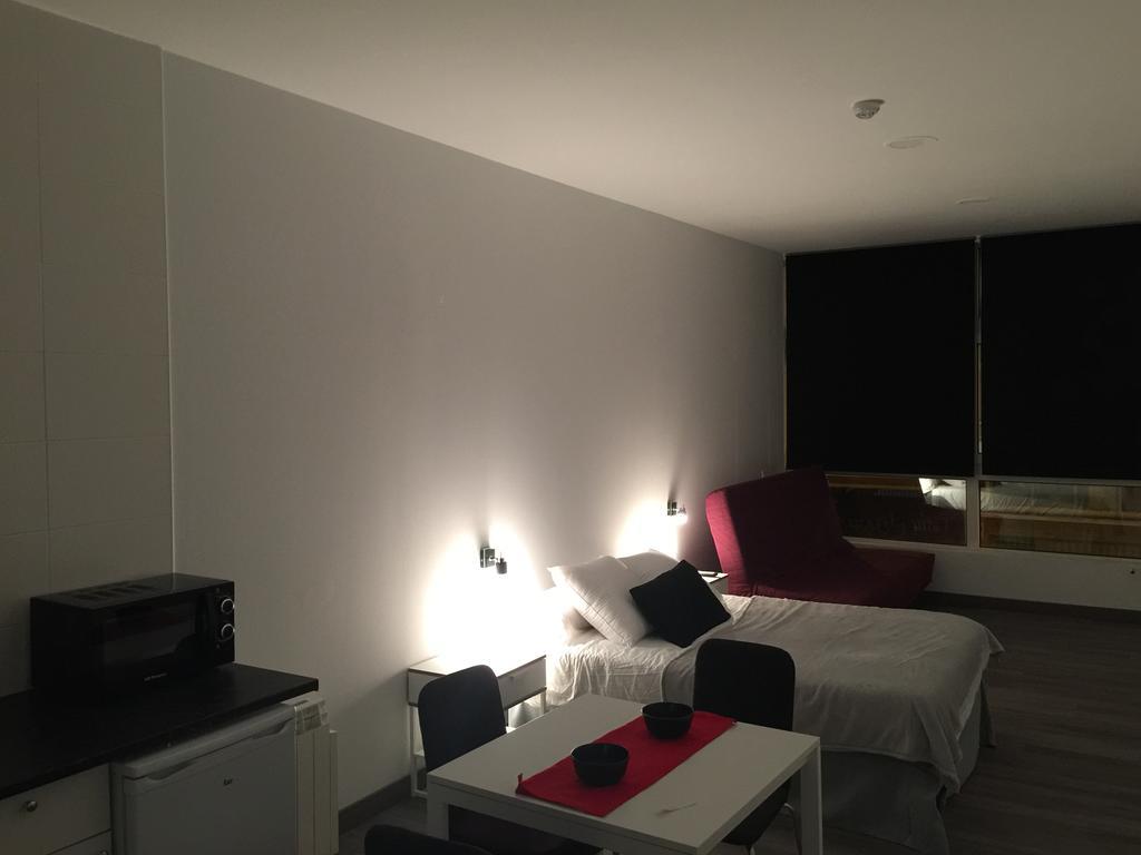Room And Kitchen Bilbao Exteriör bild