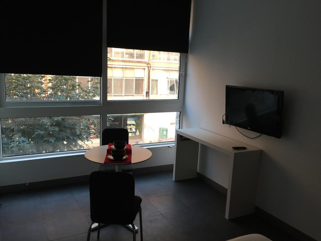 Room And Kitchen Bilbao Exteriör bild