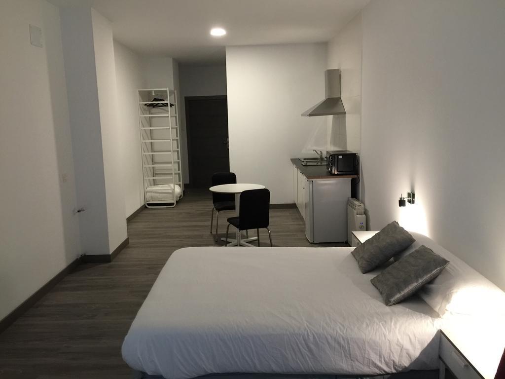 Room And Kitchen Bilbao Exteriör bild