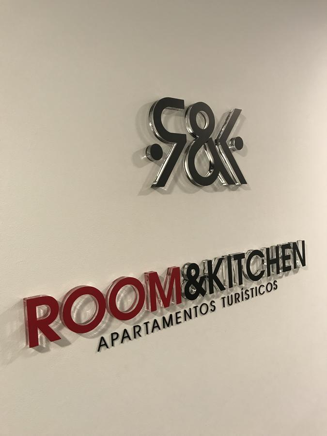 Room And Kitchen Bilbao Exteriör bild